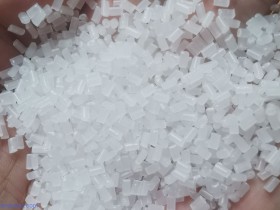 熔喷料用驻极母粒ZJM 010